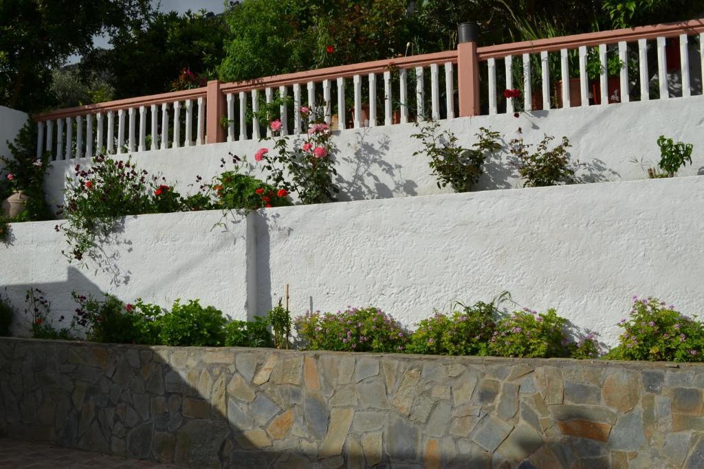 Karavos Hotel Apartments Archangelos  Exterior photo